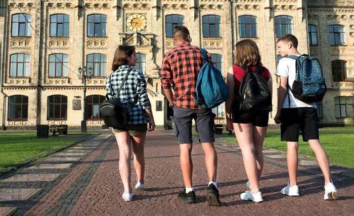 From High School to College: Making Your Transition Smooth